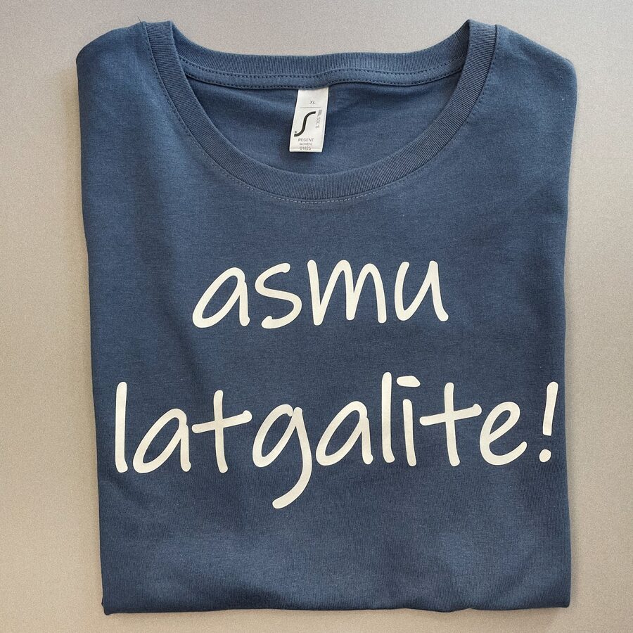 T-krekls “Asmu latgalīte!” ( zils)